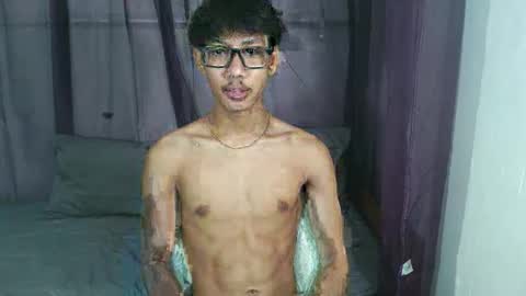 zack212003 online show from November 8, 2025, 11:58 pm