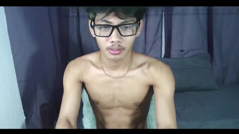 zack212003 online show from November 10, 2025, 8:35 am