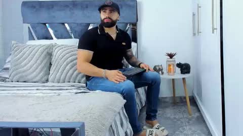 Richard online show from November 26, 2025, 1:01 pm