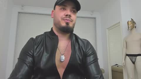 Snapshot of zackconnorsx chatting on December 16, 2024, 11:50 pm Zack online show from December 16, 2024, 11:50 pm