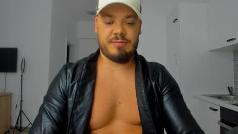 Snapshot of zackconnorsx chatting on September 15, 2025, 9:59 pm Zack online show from September 15, 2025, 9:59 pm