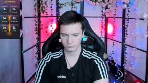 Snapshot of zackhandsome chatting on February 18, 2025, 3:43 pm Zack online show from February 18, 2025, 3:43 pm