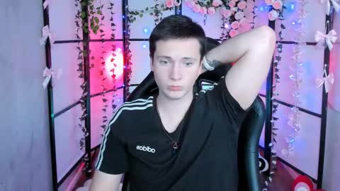 Snapshot of zackhandsome chatting on February 18, 2025, 6:47 pm Zack online show from February 18, 2025, 6:47 pm