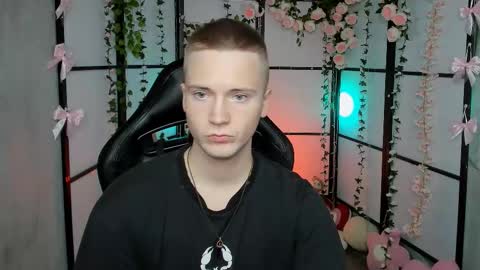Snapshot of zackhandsome chatting on February 26, 2025, 6:43 pm Zack online show from February 26, 2025, 6:43 pm