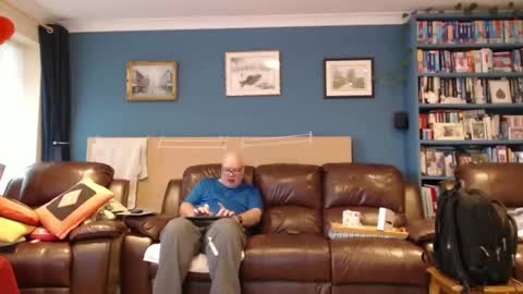 Snapshot of zacsmithuk chatting on February 9, 2025, 1:14 pm Zac Smitj online show from February 9, 2025, 1:14 pm