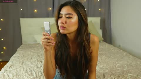 Snapshot of zadabercher chatting on November 10, 2025, 3:27 am Marina online show from November 10, 2025, 3:27 am