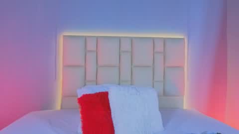 Zafiro Brown online show from December 1, 2025, 12:21 pm