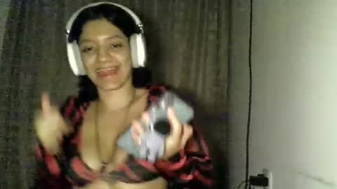 Zafiro online show from July 28, 2026, 9:25 pm