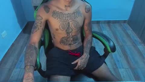 BiG Zafiro online show from November 22, 2025, 2:05 pm