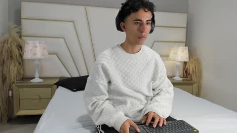 zahir_ashar online show from October 17, 2025, 11:02 am