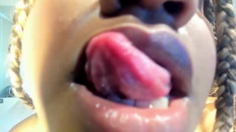 Snapshot of zahra_rose chatting on September 10, 2025, 8:53 pm zahra_rose online show from September 10, 2025, 8:53 pm