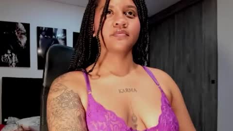 zahra_rose online show from October 8, 2025, 9:23 pm