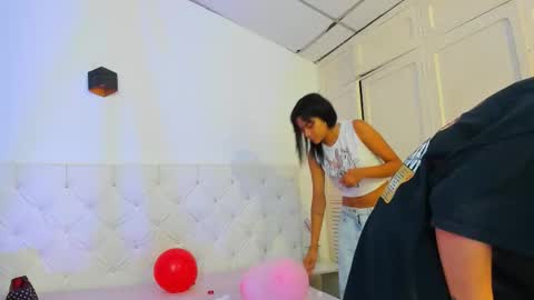 Zaira Angel online show from November 12, 2025, 4:24 am