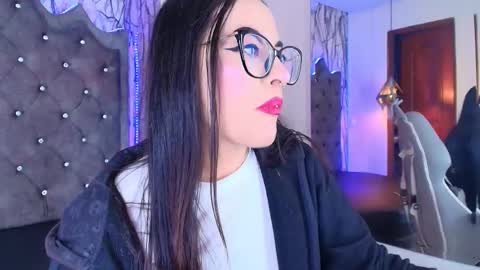 Snapshot of zami_escobar_of chatting on November 14, 2025, 7:34 pm online show from November 14, 2025, 7:34 pm