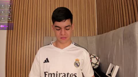 zamir online show from February 1, 2025, 2:56 pm