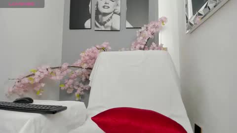 zane_cross online show from October 12, 2025, 7:35 pm