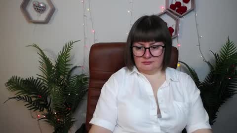 zannadreil online show from April 14, 2026, 6:47 pm