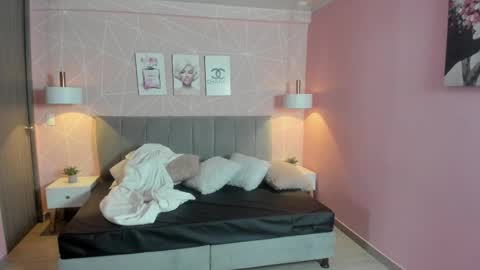 Zara Sweet  online show from October 16, 2025, 1:34 pm