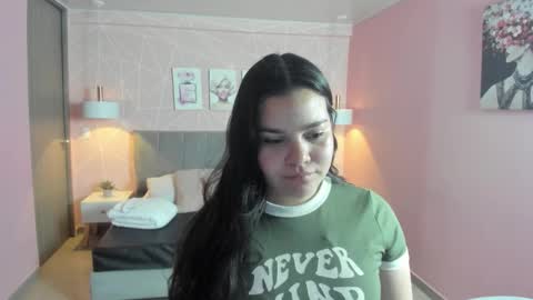 Zara Sweet  online show from December 4, 2025, 1:31 pm