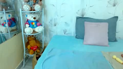 Snapshot of zara_cute18 chatting on November 1, 2025, 12:29 pm Zara online show from November 1, 2025, 12:29 pm