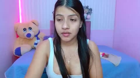 Zara online show from December 14, 2025, 12:10 pm