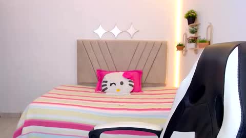 Snapshot of zara_cute18 chatting on May 23, 2026, 12:09 pm Zara online show from May 23, 2026, 12:09 pm