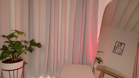 Snapshot of zara_nova chatting on February 5, 2026, 7:07 pm Zara Nova online show from February 5, 2026, 7:07 pm