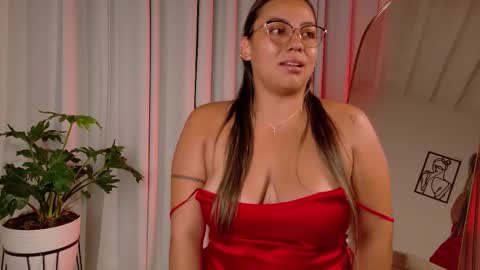 Snapshot of zara_nova chatting on February 20, 2026, 2:52 am Zara Nova online show from February 20, 2026, 2:52 am