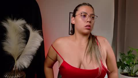 Zara Nova online show from April 23, 2026, 5:37 pm