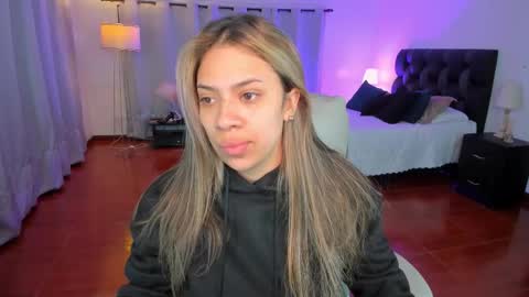 Snapshot of zara_wolf chatting on February 5, 2026, 11:15 am ZARAPVT IS OPEN online show from February 5, 2026, 11:15 am