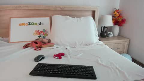 Agnes online show from November 13, 2025, 10:03 am