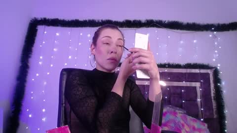 Zara online show from December 30, 2024, 8:15 pm