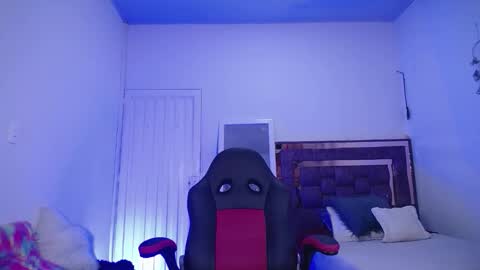 Zara online show from October 27, 2025, 3:54 am