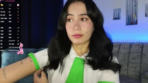 zaradames_ online show from October 27, 2025, 2:37 am