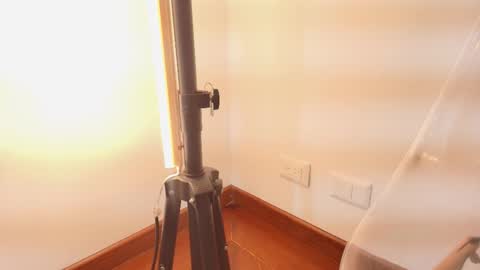 Zarah Andrews online show from October 7, 2025, 11:51 am