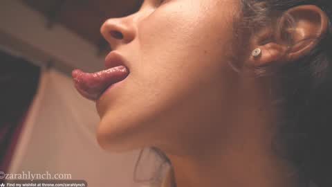 Miss Lynch   Next show  2911 online show from December 17, 2024, 2:55 am