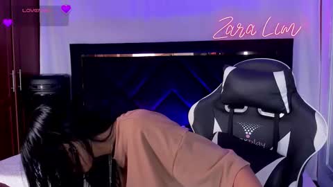 Snapshot of zaralim chatting on November 24, 2025, 7:57 pm Zara Lim online show from November 24, 2025, 7:57 pm