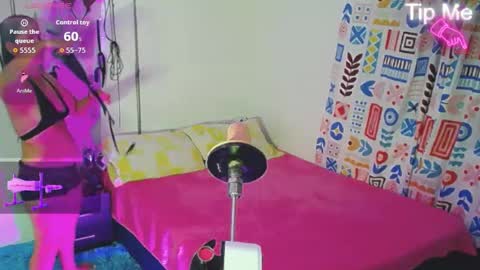 zaraluxx online show from July 29, 2026, 10:52 pm