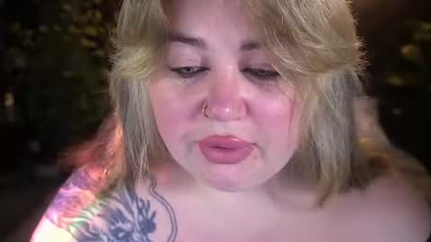 Lola online show from August 6, 2026, 8:22 pm