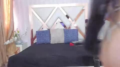 Snapshot of zaraycox chatting on October 1, 2025, 1:39 pm Zaraycox online show from October 1, 2025, 1:39 pm