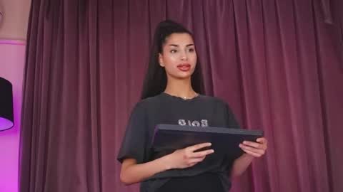 Snapshot of zariaavera chatting on May 11, 2026, 5:46 am zariaavera online show from May 11, 2026, 5:46 am