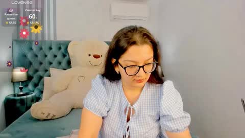 Zarifa online show from October 18, 2025, 2:07 pm