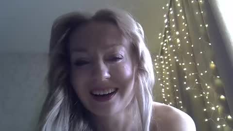 Zarina Swift online show from December 21, 2025, 7:37 am