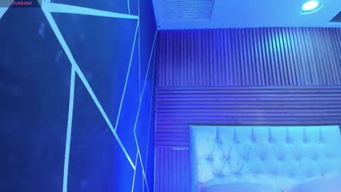 Zarina Waynne online show from March 17, 2026, 1:03 pm