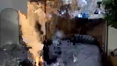 zayden online show from October 25, 2025, 10:23 am