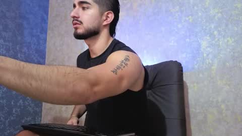 Snapshot of zayn_maximoff chatting on January 17, 2026, 11:59 am ZAYN MAXIMOFF online show from January 17, 2026, 11:59 am