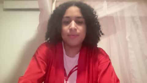 ZAZA ZARIAA online show from May 27, 2026, 5:37 am