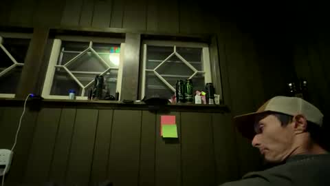 Snapshot of zboyz12 chatting on May 22, 2026, 9:37 am zboyz12 online show from May 22, 2026, 9:37 am