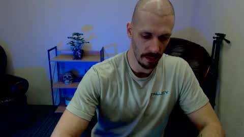 zebroroa online show from October 26, 2025, 1:06 pm