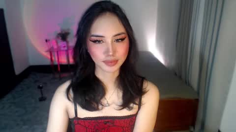 zelainalovetocum online show from October 6, 2025, 3:04 am